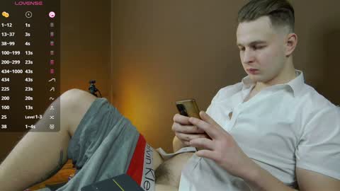 Snapshot of charlie_smiley chatting on 12/03/24, 08:17 Charlie Smiley online show from 12/03/24, 08:17