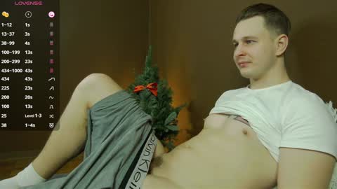 Snapshot of charlie_smiley chatting on 01/05/25, 04:04 Charlie Smiley online show from 01/05/25, 04:04