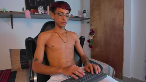 Snapshot of charlieerusso chatting on 12/05/24, 04:53 Charles Russo online show from 12/05/24, 04:53