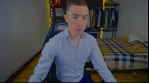 carlos reyes online show from 02/12/26, 08:20