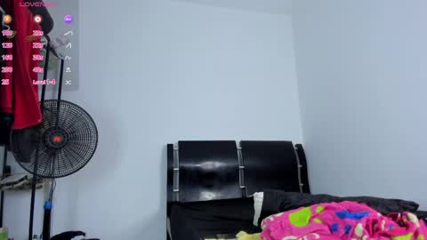 Snapshot of charlietaylorr__ chatting on 05/15/26, 11:34 Charlie online show from 05/15/26, 11:34