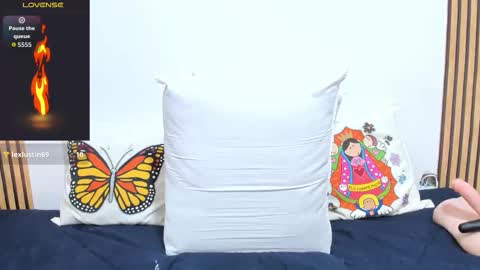 Charlize online show from 03/25/26, 04:46