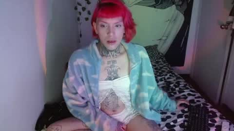 Snapshot of charlotbelucci_ chatting on 05/15/26, 03:24 Ale punky online show from 05/15/26, 03:24
