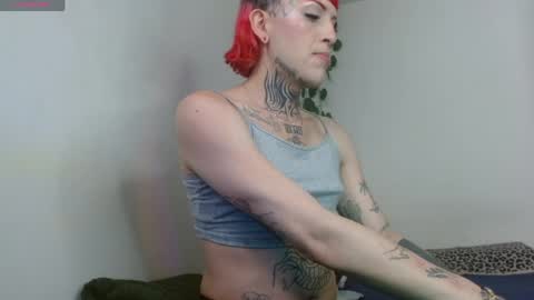 Snapshot of charlotbelucci_ chatting on 06/01/26, 06:31 Ale punky online show from 06/01/26, 06:31