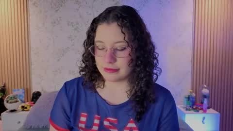 Snapshot of charlote__miller chatting on 07/03/26, 11:49 You honey online show from 07/03/26, 11:49
