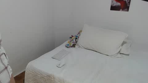 Snapshot of charlotte2852 chatting on 08/06/26, 05:09 karinaa independent model online show from 08/06/26, 05:09