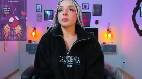 Charlotte online show from 11/10/25, 04:22