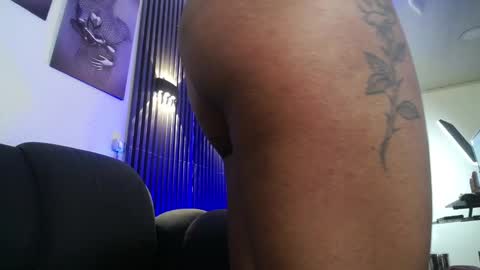 Charlotte  online show from 12/18/25, 01:06