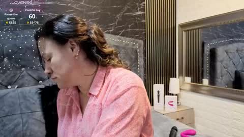 charlotte online show from 11/29/25, 09:23