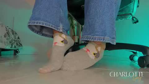 charlotte  grey online show from 11/21/25, 07:56