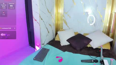 charlotte__milf online show from 05/26/26, 09:55