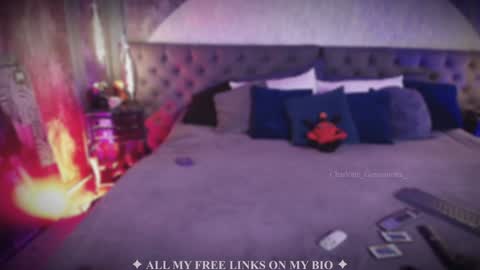 Charlotte online show from 09/25/25, 06:00