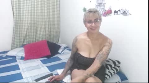 Snapshot of charlotte_gray_1 chatting on 02/22/26, 12:01 Charlotte online show from 02/22/26, 12:01