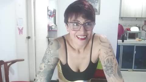 Snapshot of charlotte_gray_1 chatting on 05/10/26, 01:44 Charlotte online show from 05/10/26, 01:44