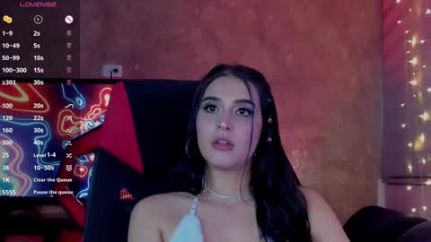 Snapshot of charlotte_greys chatting on 02/09/25, 05:08 Charlotte  online show from 02/09/25, 05:08