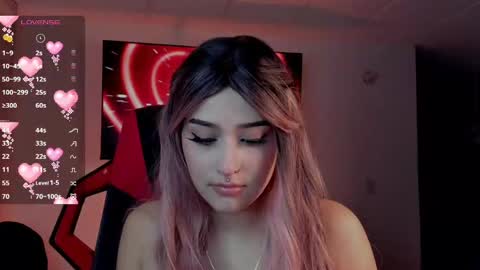 Charlotte  online show from 11/10/25, 02:54