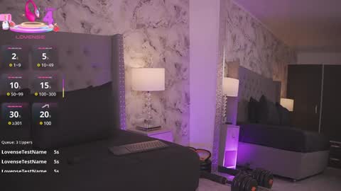 Snapshot of charlotte_harriz chatting on 02/07/25, 04:48 Charlotte online show from 02/07/25, 04:48