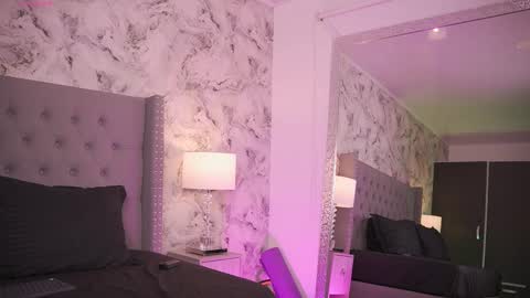 Snapshot of charlotte_harriz chatting on 03/12/25, 06:29 Charlotte online show from 03/12/25, 06:29