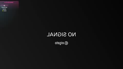 Snapshot of charlotte_harriz chatting on 09/22/25, 02:02 Charlotte online show from 09/22/25, 02:02