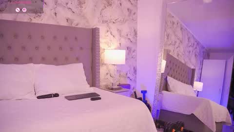 Snapshot of charlotte_harriz chatting on 02/23/26, 03:04 Charlotte online show from 02/23/26, 03:04