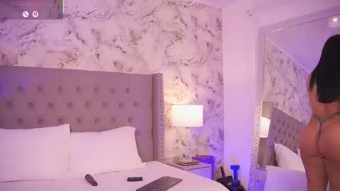 Snapshot of charlotte_harriz chatting on 02/26/26, 04:33 Charlotte online show from 02/26/26, 04:33