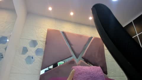 Charlotte Icee online show from 12/28/24, 04:09