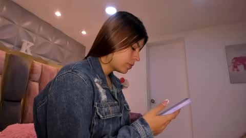 Charlotte Icee online show from 02/10/26, 03:05