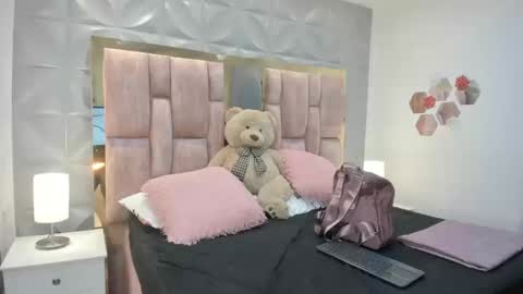 Charlotte Icee online show from 03/16/26, 03:49