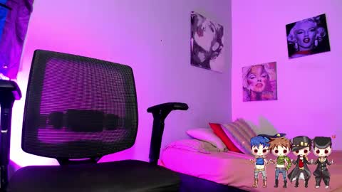 Charlie  online show from 11/18/25, 09:25