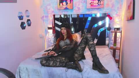 CHARLOTTELANDRY online show from 04/20/26, 09:38