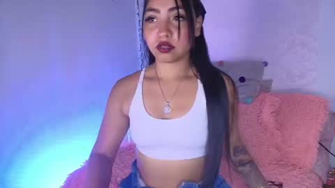 Snapshot of charlotte_princess_1 chatting on 06/15/26, 01:41 charlotte_princess_1 online show from 06/15/26, 01:41