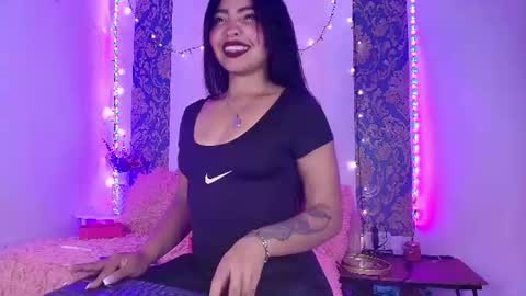 Snapshot of charlotte_princess_1 chatting on 06/22/26, 05:37 charlotte_princess_1 online show from 06/22/26, 05:37