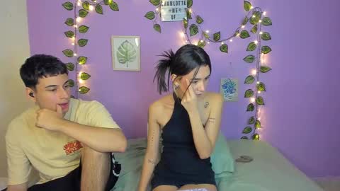 Snapshot of charlotte_queeen chatting on 02/14/25, 09:10 Charlotte online show from 02/14/25, 09:10