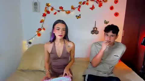 Snapshot of charlotte_queeen chatting on 09/23/25, 10:02 Charlotte online show from 09/23/25, 10:02