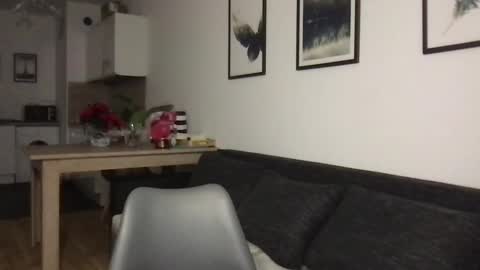 Snapshot of charlotte_roche chatting on 12/10/24, 01:55 Charlotte Roche online show from 12/10/24, 01:55
