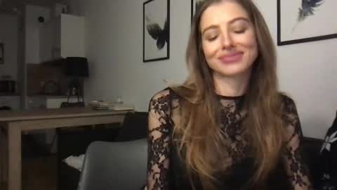 Snapshot of charlotte_roche chatting on 02/11/25, 03:29 Charlotte Roche online show from 02/11/25, 03:29