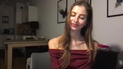 Snapshot of charlotte_roche chatting on 02/24/25, 06:26 Charlotte Roche online show from 02/24/25, 06:26