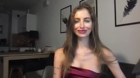 Snapshot of charlotte_roche chatting on 09/30/25, 01:49 Charlotte Roche online show from 09/30/25, 01:49