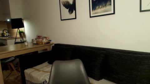 Charlotte Roche online show from 01/15/26, 04:11