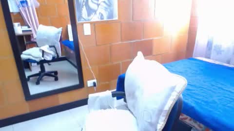 Charlotte online show from 09/19/25, 03:13