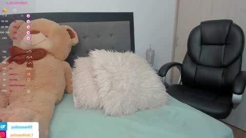 Yuli online show from 02/21/25, 11:43