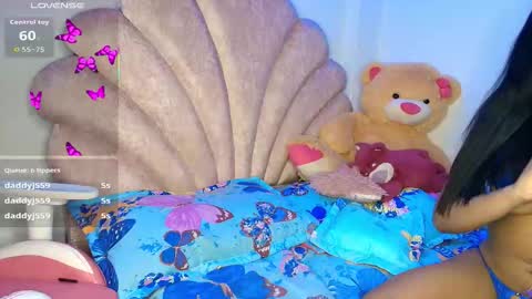 charlotte_walker1 online show from 02/11/26, 08:03