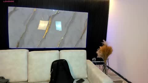 Charlotte  Everyday From 0700 to 1300 Col Time online show from 12/17/25, 11:27