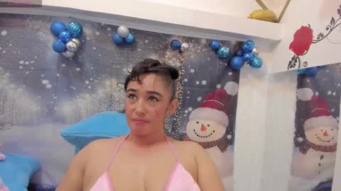 Charlotte  online show from 12/17/25, 05:08