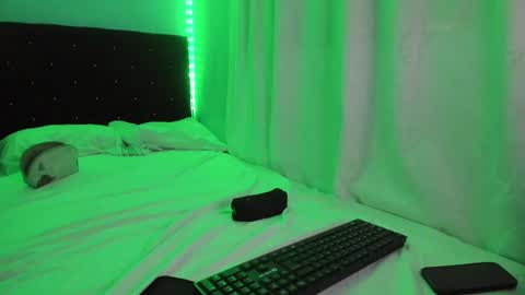 charlotte_xc online show from 02/22/25, 08:31