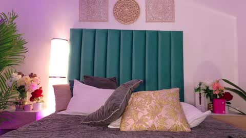 Charlotte Brandt online show from 04/12/26, 03:17