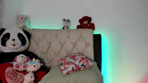 charlottee07 online show from 02/18/26, 01:34