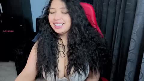 Snapshot of charlottee_lovee69 chatting on 09/10/25, 07:08 Natalia online show from 09/10/25, 07:08