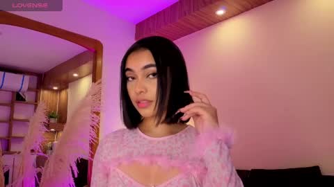 Snapshot of charlotteg18 chatting on 05/09/26, 03:01 Charlote online show from 05/09/26, 03:01