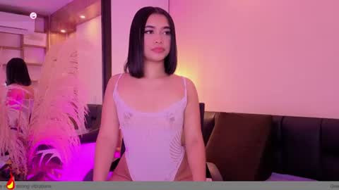 Snapshot of charlotteg18 chatting on 08/03/26, 03:27 Charlote online show from 08/03/26, 03:27
